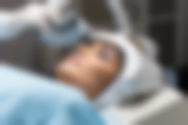 海南南方佳人医疗整形门诊部酒窝成形项目现价仅需6800元起，原价8000元起，优惠力度大，抓紧机会，详细价目表请查看！