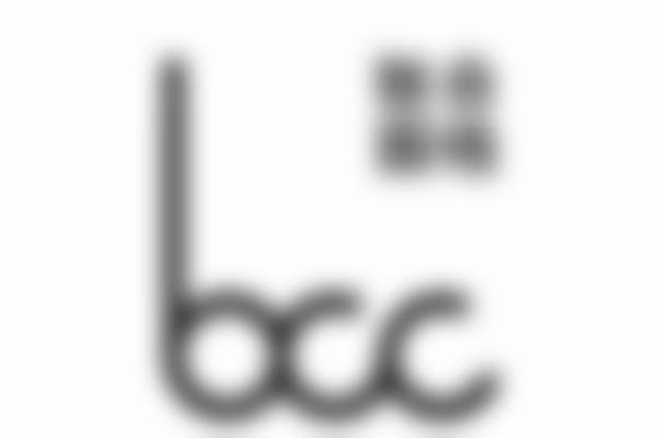 大连爱德丽格医疗美容门诊部杨晓英收费价目表中的价格值不值？