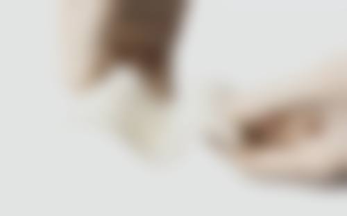 上嘴唇厚和下嘴唇厚的人在生活中的表现