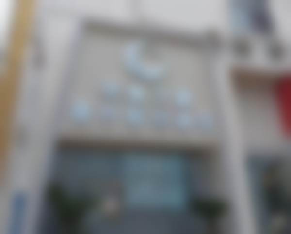 【西双版纳华美之星医疗美容口腔门诊部特色项目：】