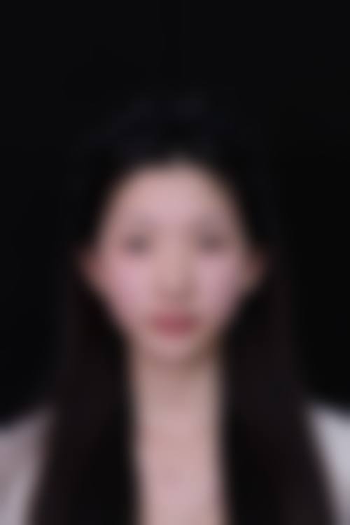 虽然没有详细的医生信息，但可以知道的是，韩国OYOUNG整形外科的全体医护人员经验都特别丰富。他们凭借着多年的临床经验，能够为患者提供个性化的整形方案。在手术过程中，他们也能凭借不错的技艺，确保手术的顺利进行。而且在术后，还会为患者提供周到的护理服务，让患者能够更好地修复。